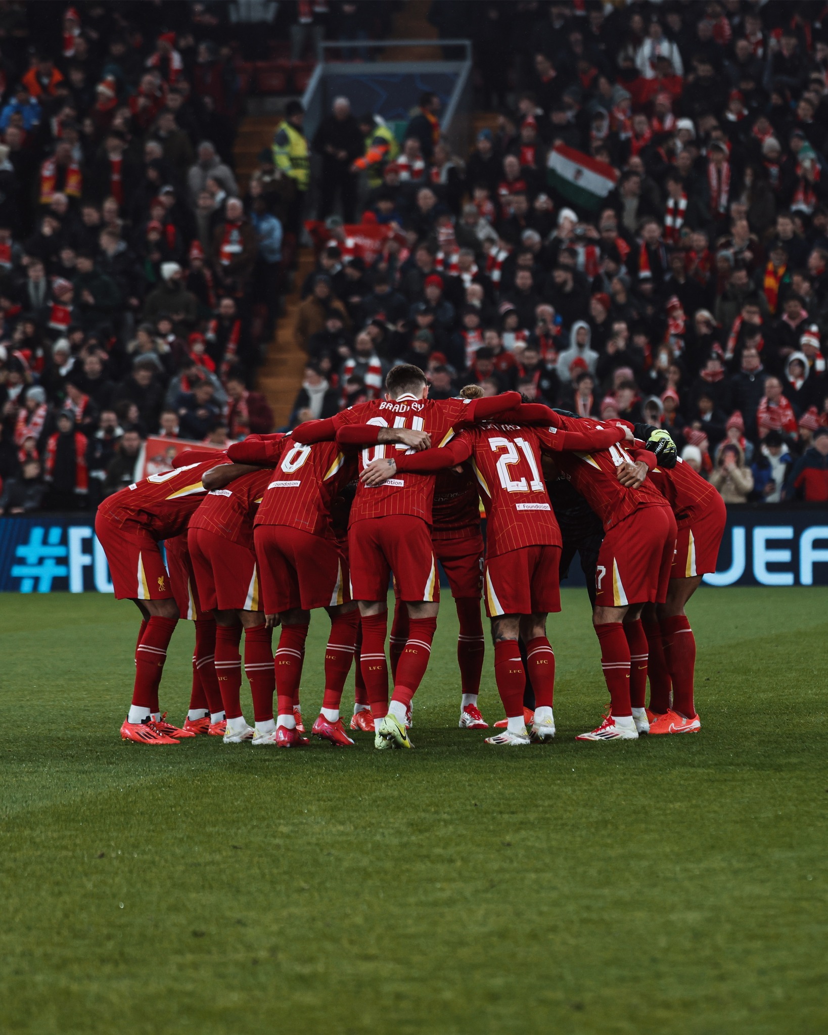 Ming在利物浦比赛中精彩发挥，出色防守引发热议！的简单介绍-爱游戏娱乐